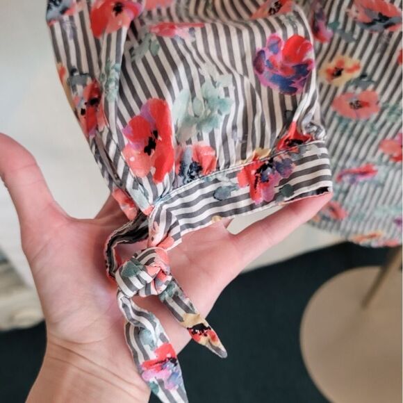 Sanctuary Floral Striped Button Up Shirt Size Small - Picture 4 of 7